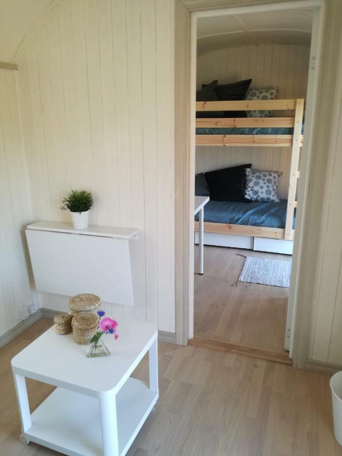 Guesthouse Gjoel Gjøl Esterno foto