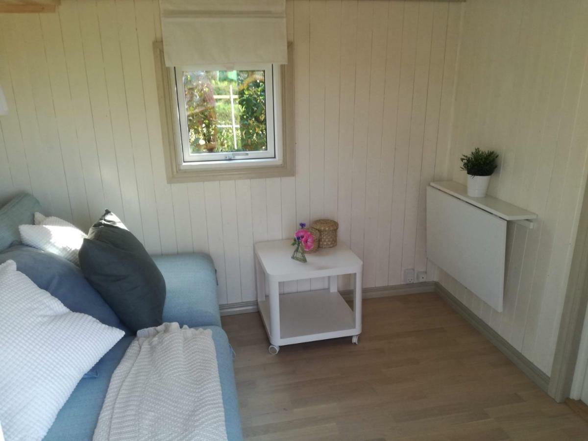 Guesthouse Gjoel Gjøl Esterno foto